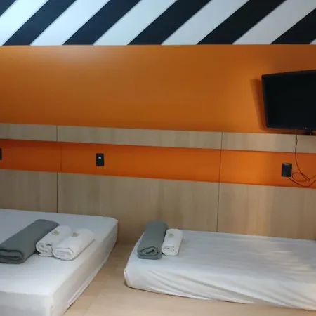Artsy Vitoria Hostel-2